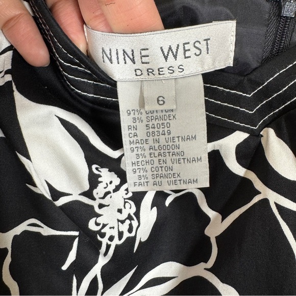 Vintage Nine West Y2K Floral Black White Floral Print Mini Dress Size 6 - Picture 9 of 14